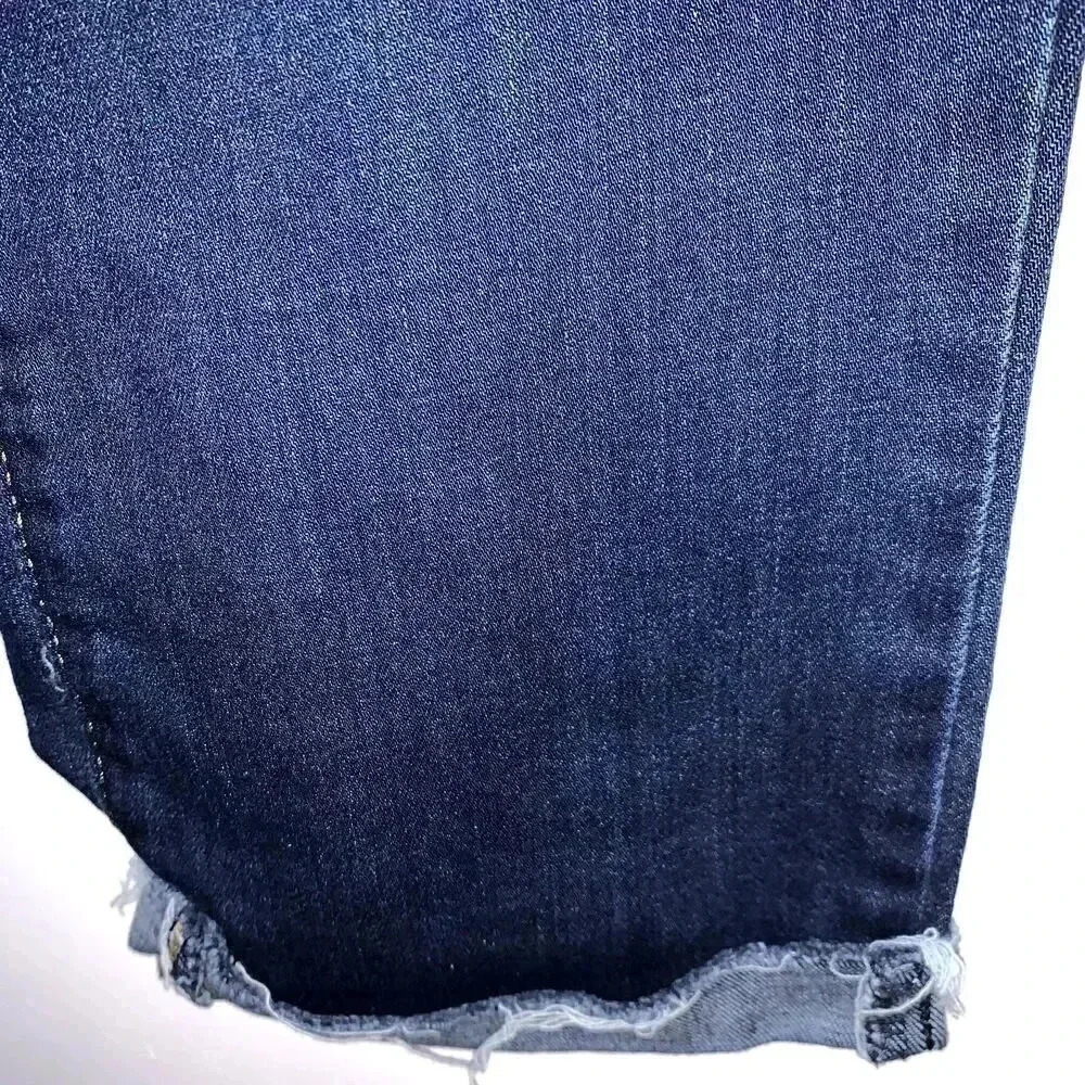 Levi's Jeans Women Size w30 L30 Cuffed Cropped Dark Wash Stretch Mid Rise. - Picture 2 of 10